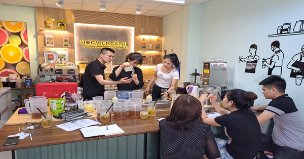 Việc được đào tạo bài bản sẽ giúp bạn vững vàng hơn khi kinh doanh